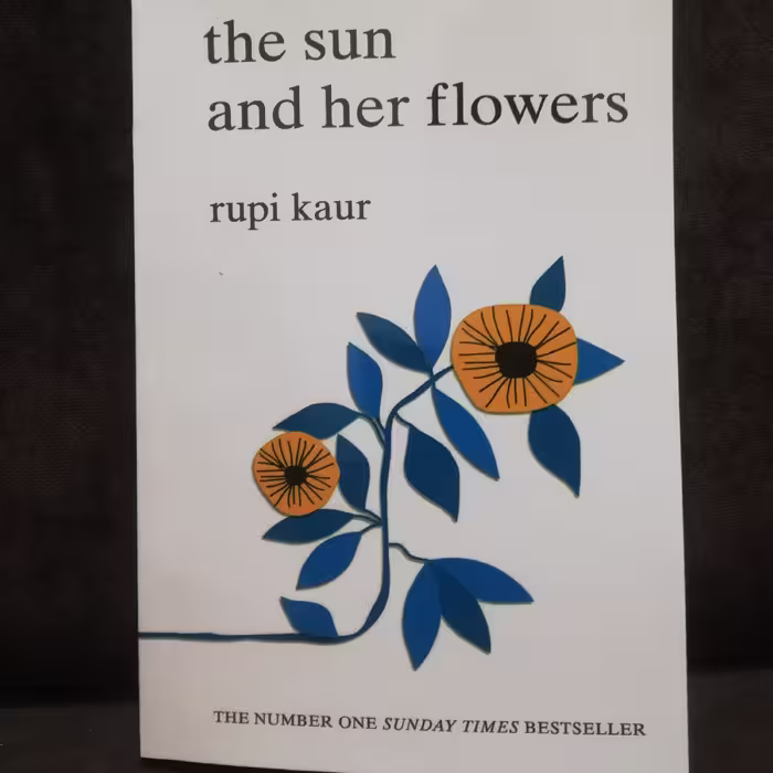 کتاب رمان انگلیسی خورشید و گلهایش the sun and her flowers
