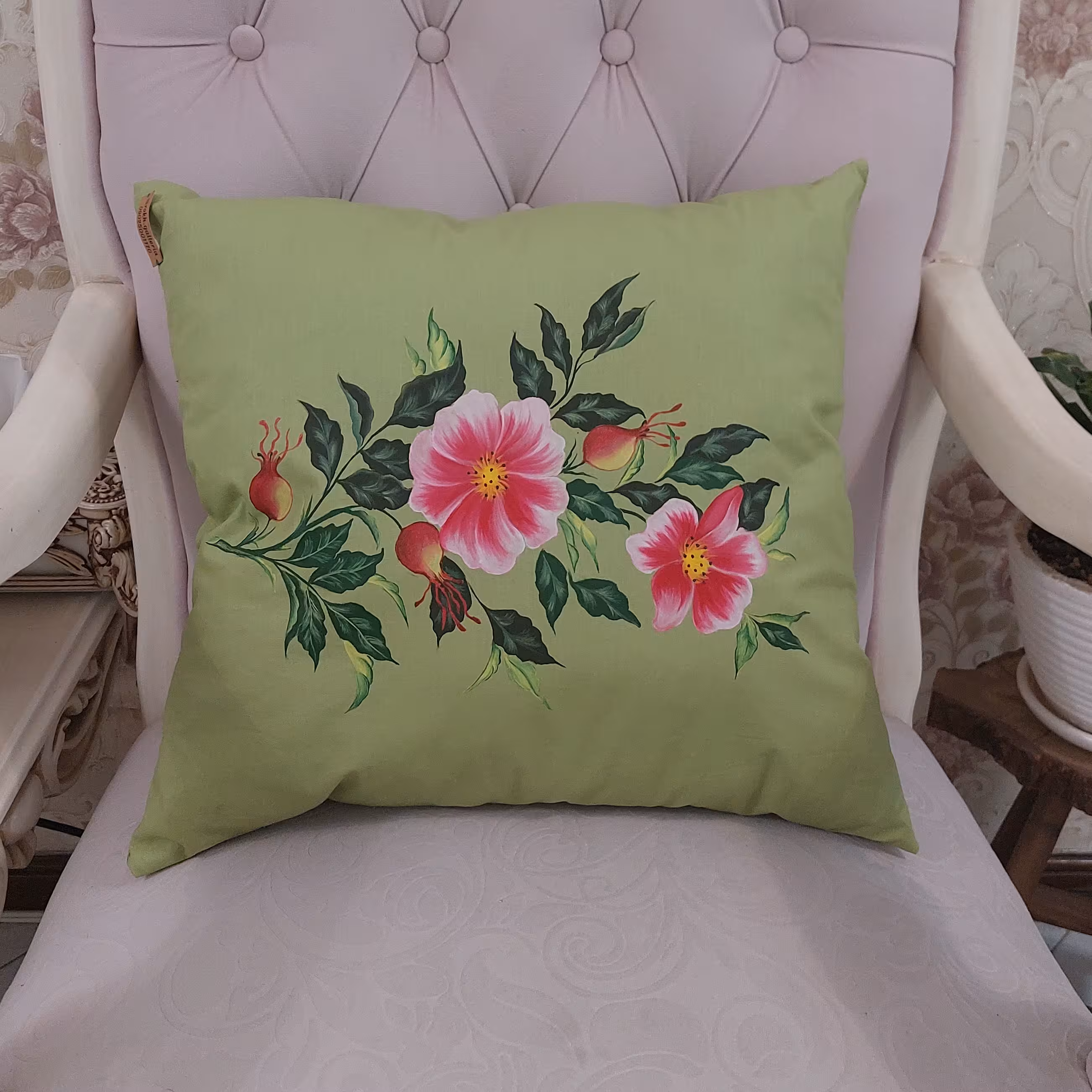 کاور کوسن ،نقاشی با دست