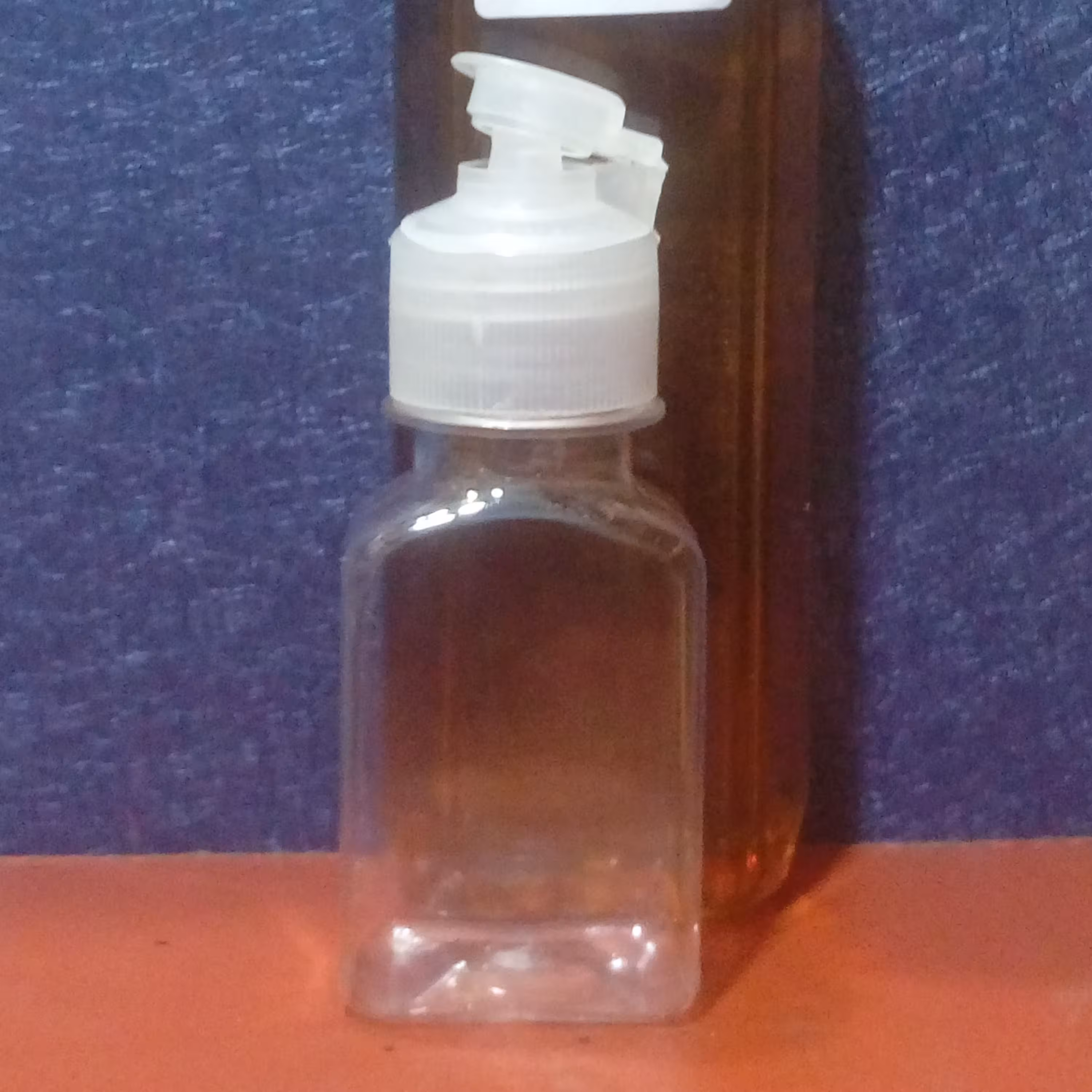 روغن تخم هندوانه اصل 65 میلی لیتر در ظروف پلاستیکی با درب فندکی