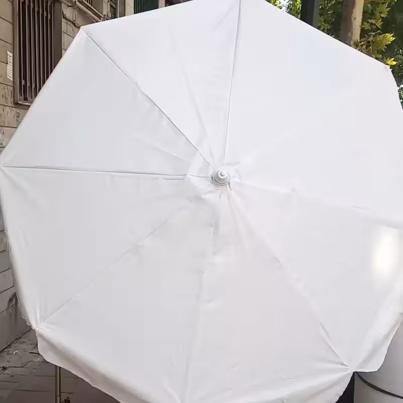 چتر سایبان ضد آب سفید یک رو پی وی سی قطر 2 متری با پایه آهنی رن کپی