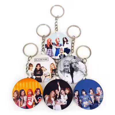 جاکلیدی خندالو طرح گروه موسیقی بلک پینک کد 231A مجموعه 6 عددی 