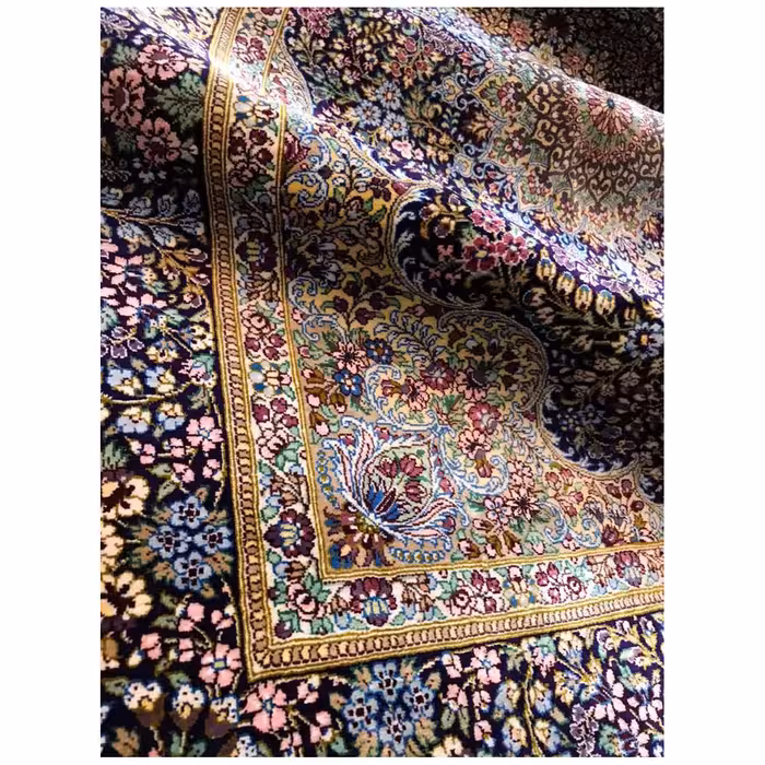 فرش دستباف یک و نیم متری طرح ترنجی کد YMM.22-10