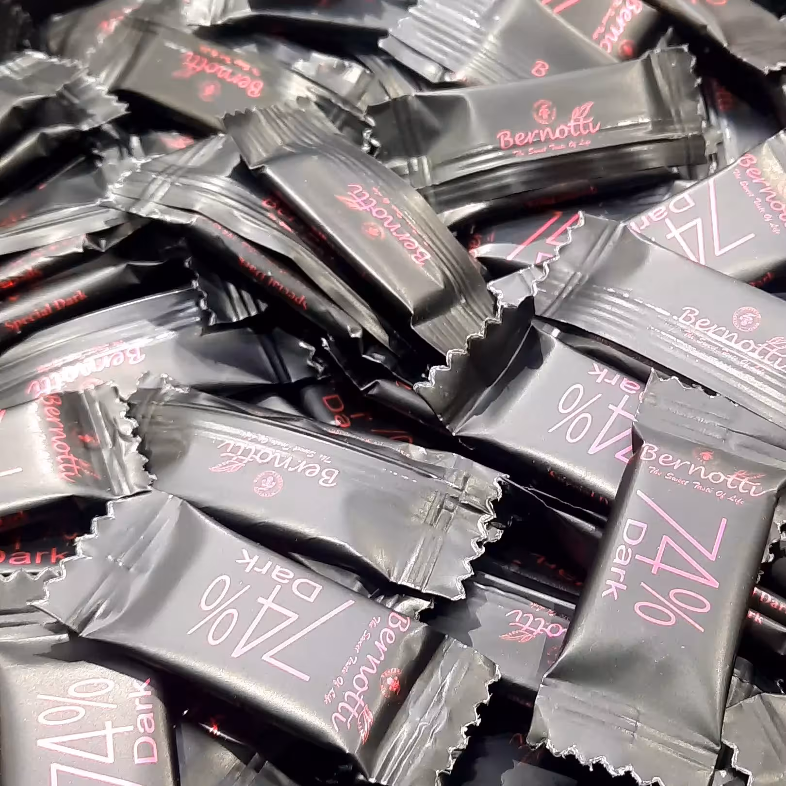 شکلات تلخ 74درصد پذیرایی برنوتی 500 گرمی