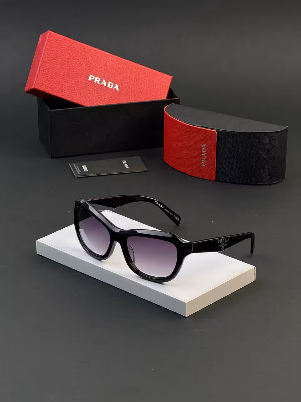 عینک آفتابی پرادا مدل PRA27