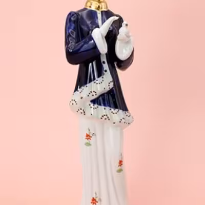 مجسمه دختر اروپایی چینی 30 سانتی ارسال سراسر کشور