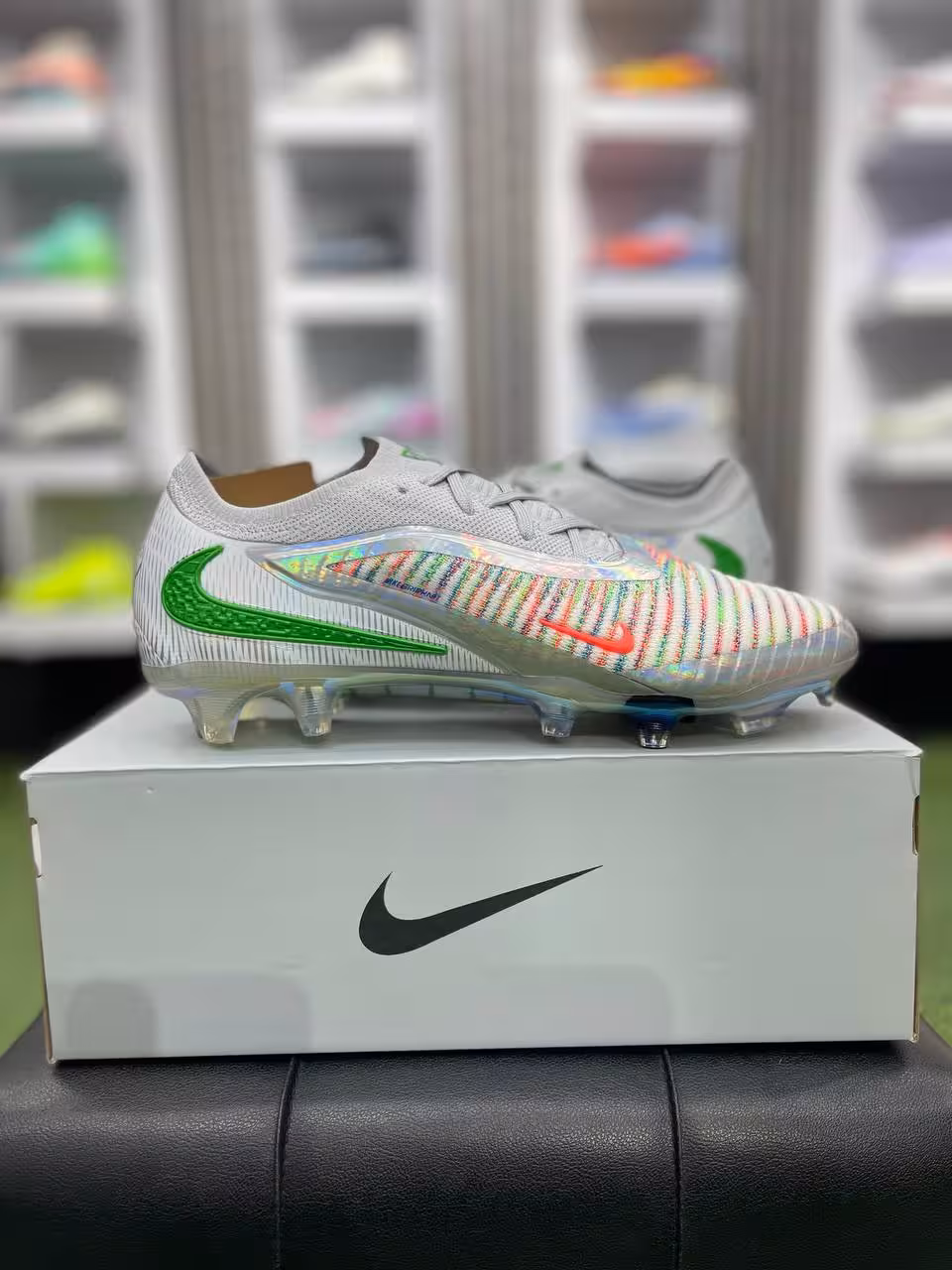 کفش فوتبال نایک فانتوم جی ایکس 3  Nike Phantom GX 3