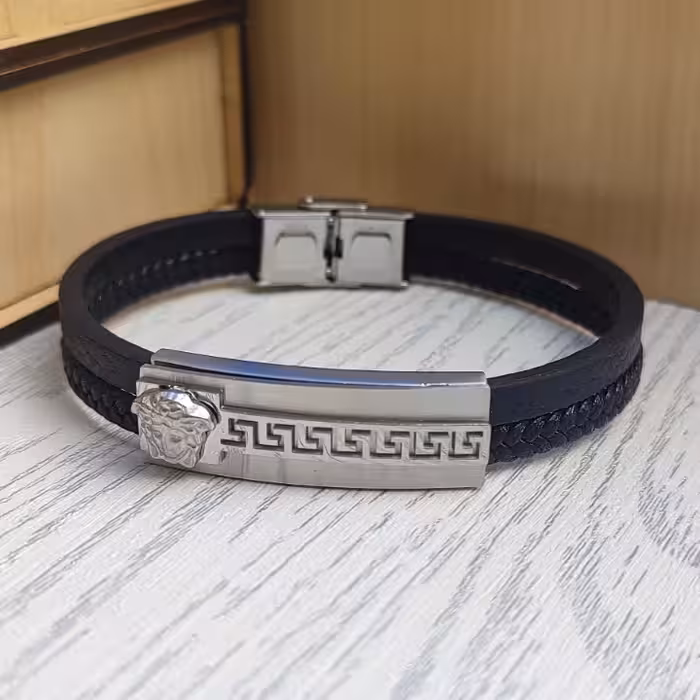 دستبند ورساچه دو دور پلاک نقره ای