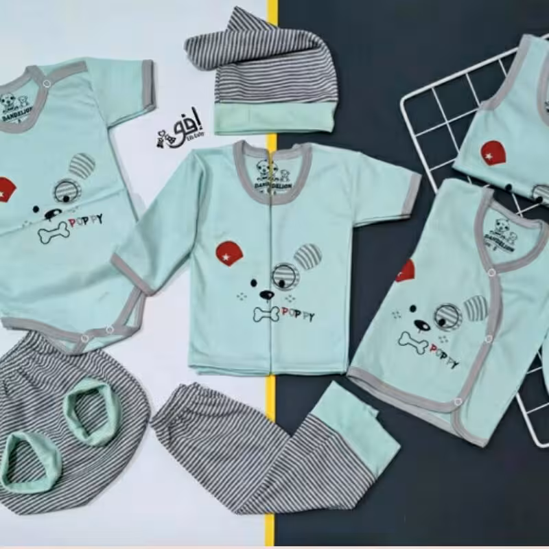 لباس تیکه ای نوزادی  پسرانه قیمت هر تکه لباس 90 ت است. پارچه نخ پنبه خالص. نرم و لطیف وراحت وزیبا. 