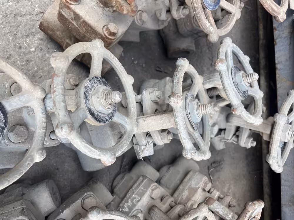 شیر کشویی  1 اینچ ساکت ولد کلاس 800 از جنس  SAET F6/HF STEM F6 DISC F6 BODY A105N