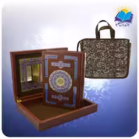 قرآن بدون ترجمه وزیری جعبه باز شو چرم آینه دار، کاغذ معطر لب طلا با ساک ترمه هدیه(كد 140144)