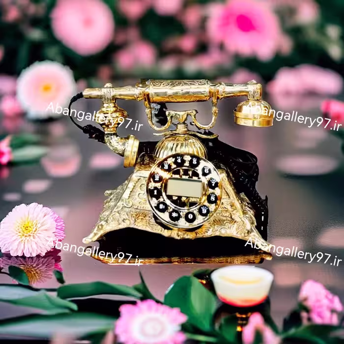 تلفن رو میزی برنجی