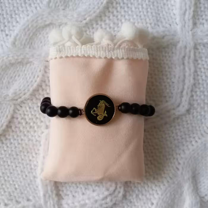 دستبند مدل ماه تولد دی R10