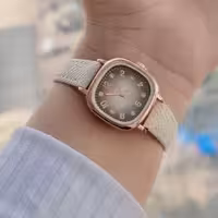 ساعت دخترانه فانتزی بند چرم