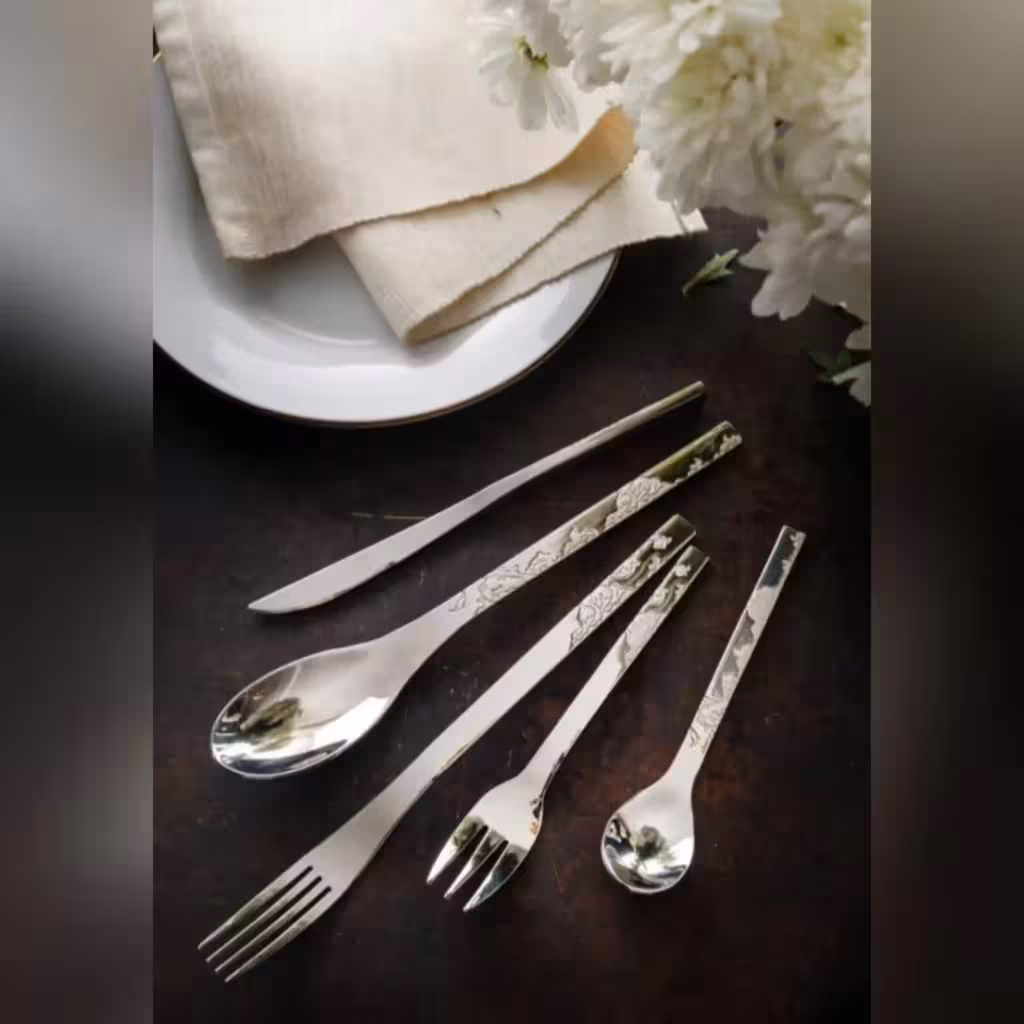 سرویس قاشق چنگال 30 نفره بارونیا مدل 377s