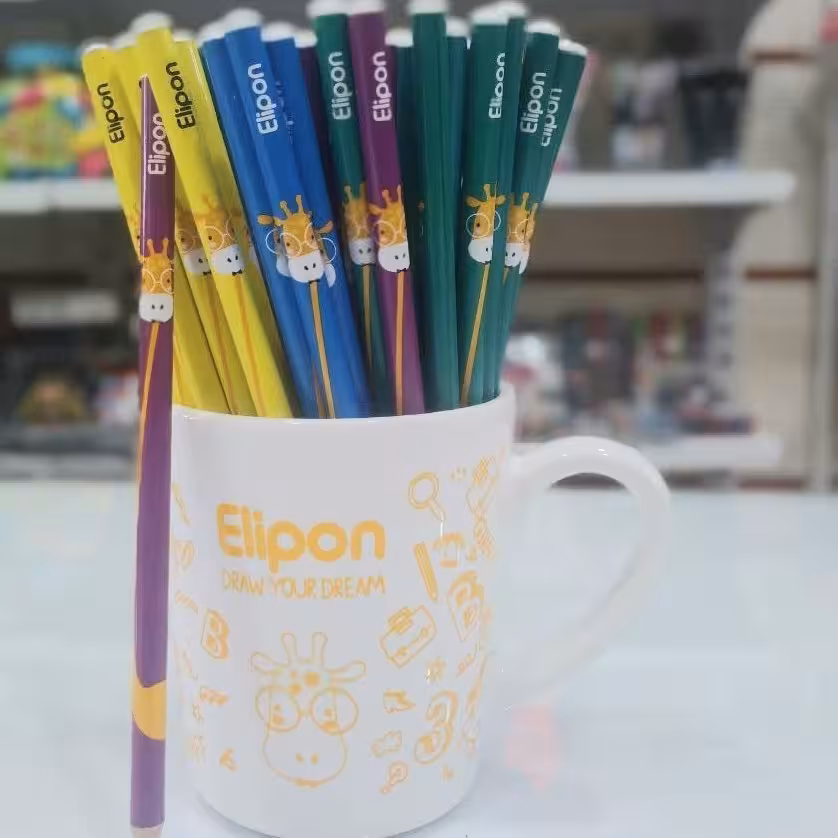 مداد مشکی الیپون طرح زرافه رنگ زرد