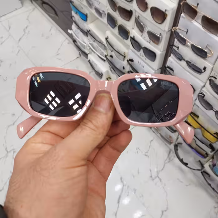 عینک آفتابی مردانه و زنانه مارک پرادا عدسی یووی 400 (رنگ کالباسی)