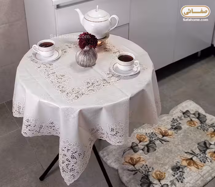 سفره گل برجسته حاشیه گیپور سفید