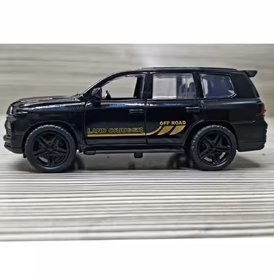 ماشین بازی مدل فلزی لندکروز طرح land criuser