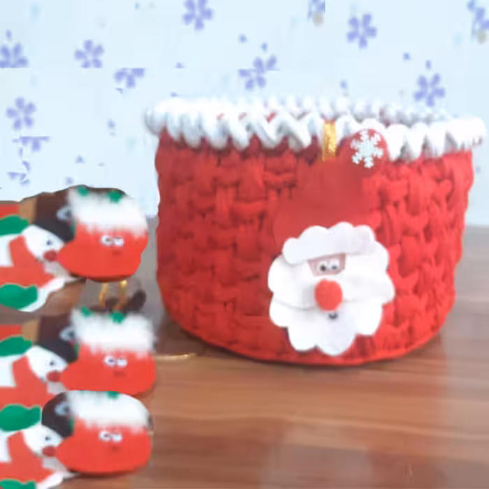 سبد قلاب بافی تریکو مدل کریسمس