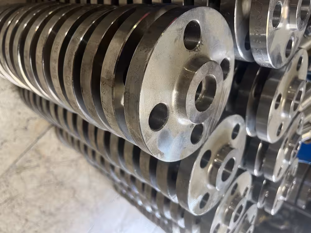 فلنج ساکت ولد 3/4 اینچ استنلس استیل ریس فیس رده 40 کلاس 300  از جنس  A SA182/F316