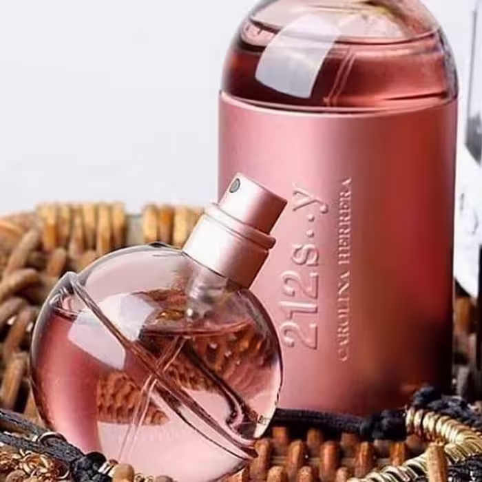 عطر ادکلن 212 سک سی زنانه اصل | Carolina Herrera 212 s–y 100ml