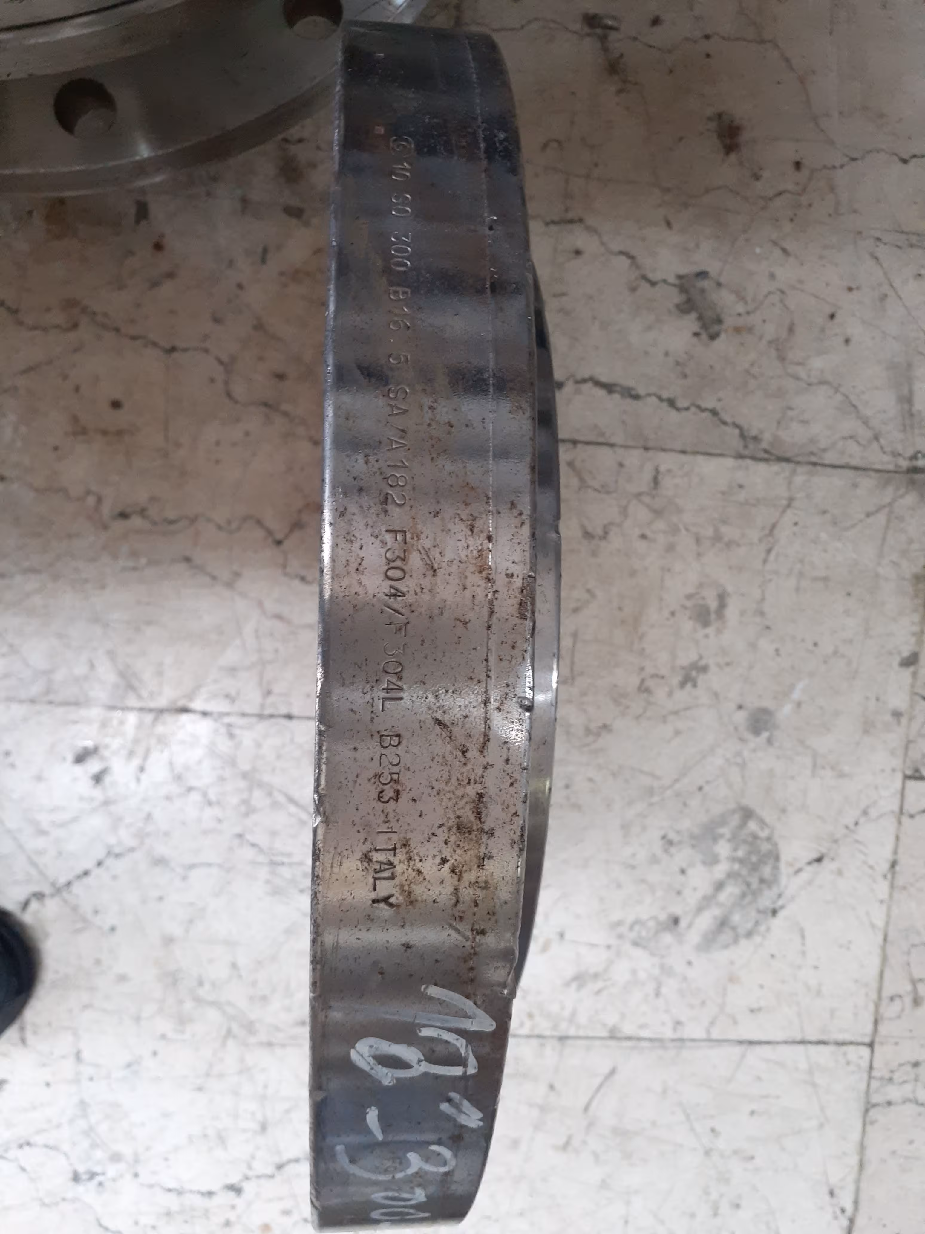 فلنج اسلیپ ان "10 ریس فیس کلاس 300 B16.5 از جنس A SA182/F304 F304L