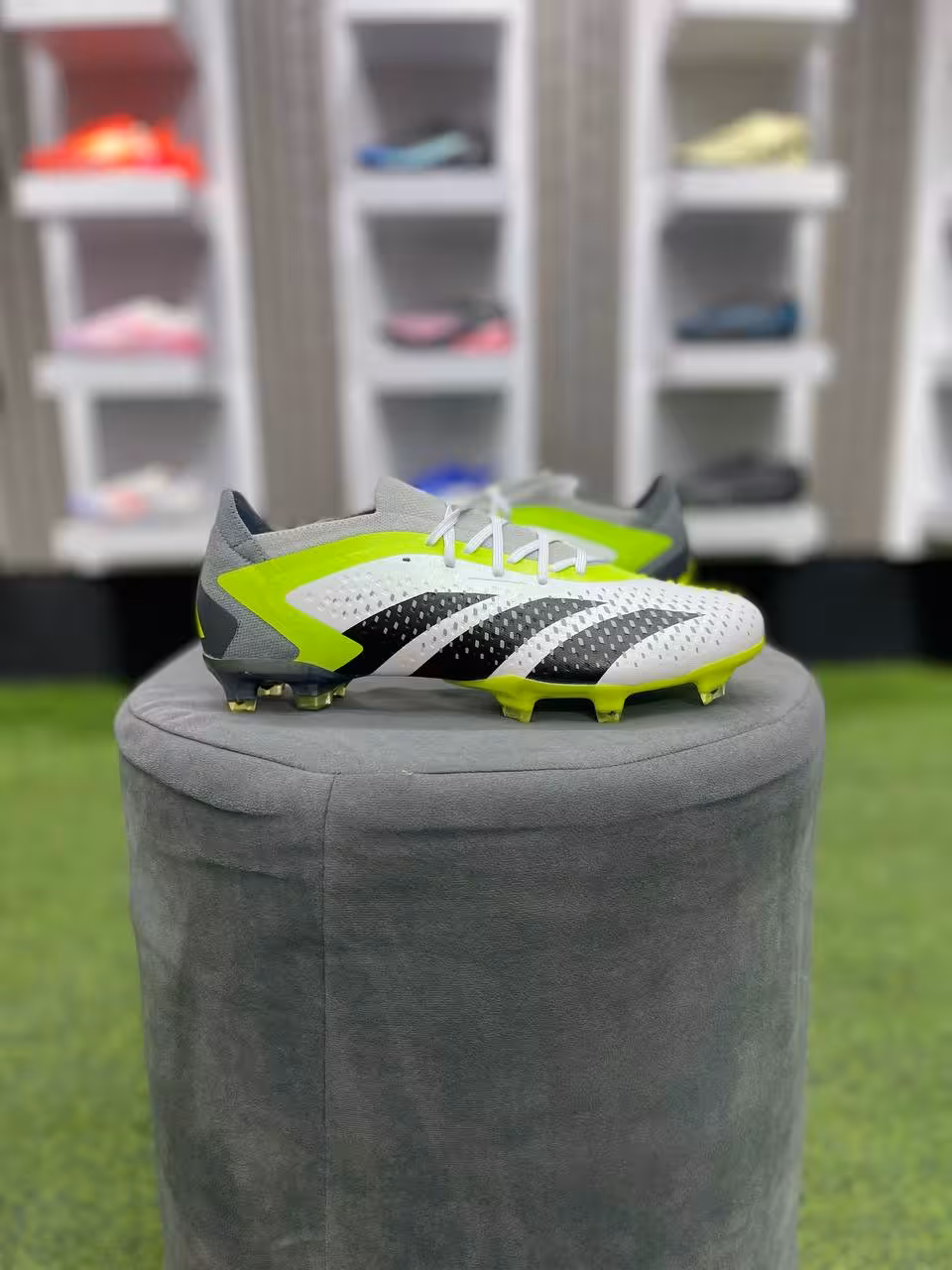 کفش فوتبال ادیداس پردیتور اکورسی سبز  adidas predator accuracy fg