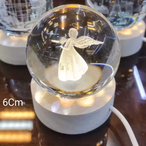 گوی کریستالی طرح فرشته چراغ دار6 سانتی