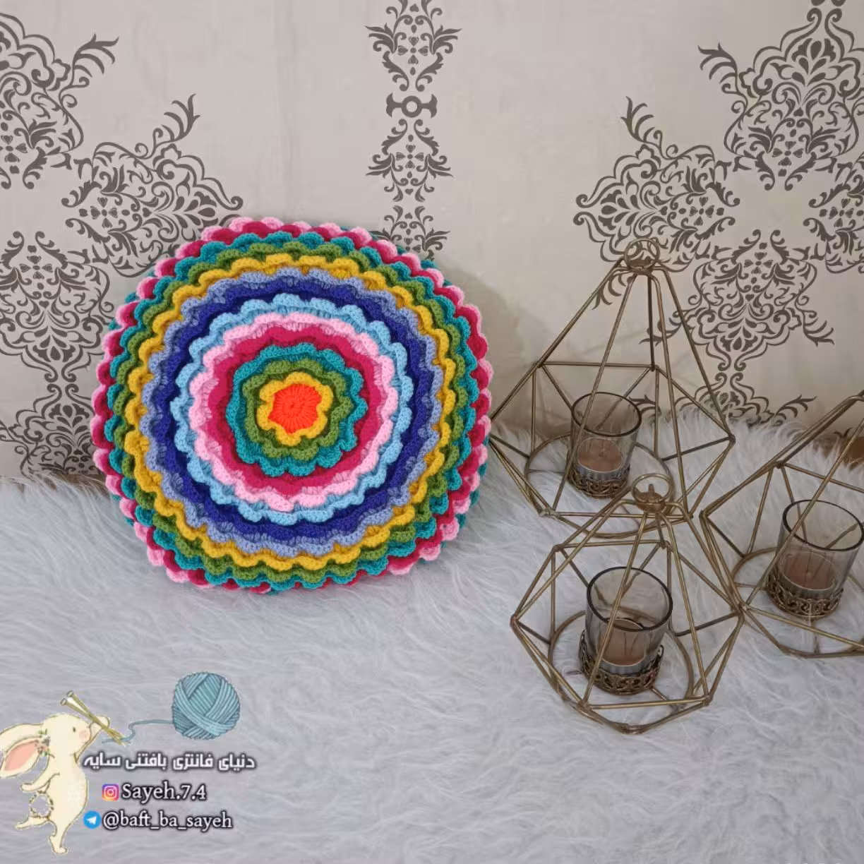 کوسن گل رنگی رنگی زیبا بافتنی