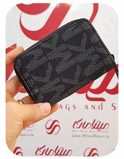کد 1055 کیف کارت دور زیپ طرح برند
