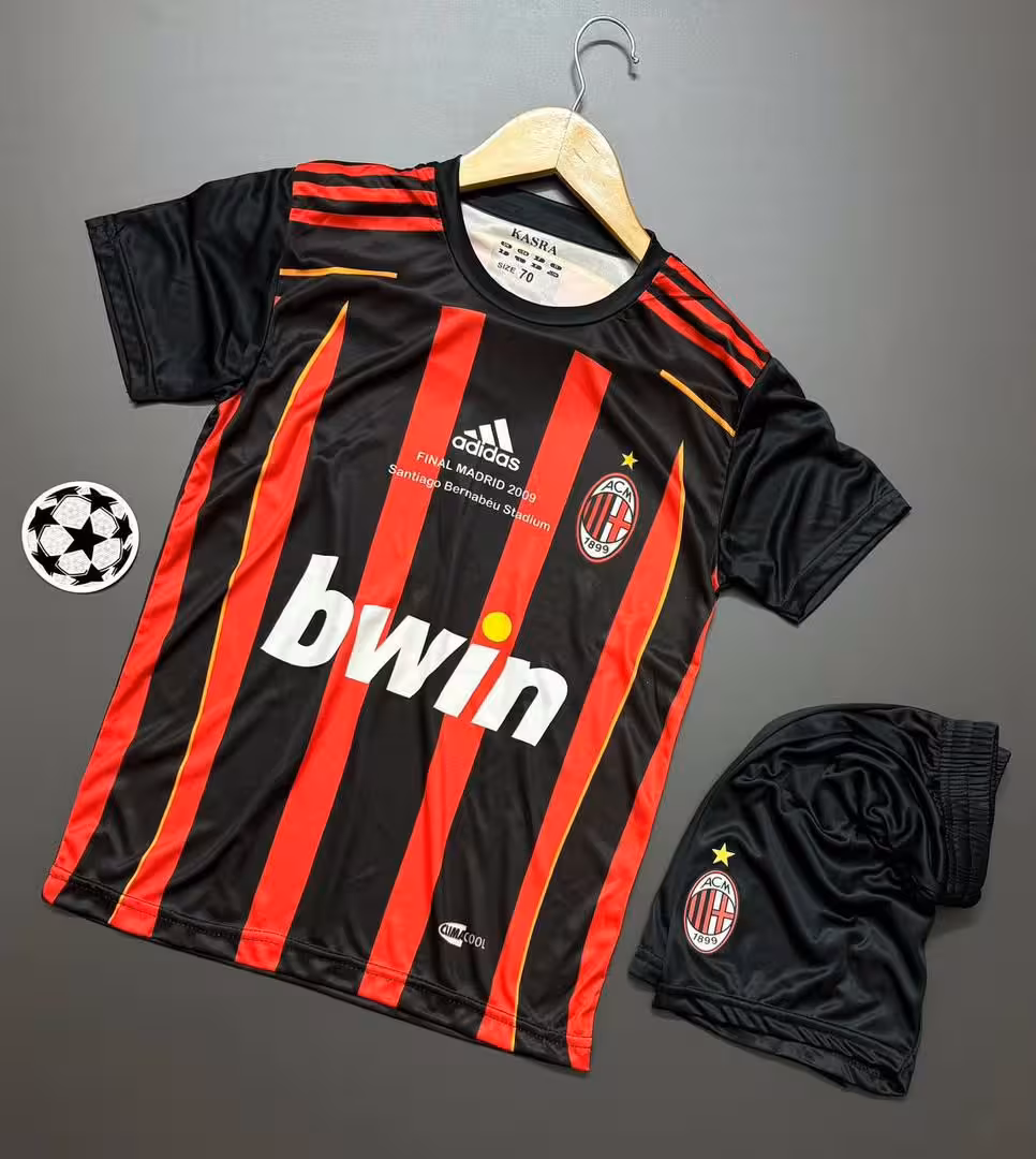 کیت بچگانه و بزرگسال میلان 2007 با چاپ لیزری اورجینال کاکا   فیلم محصول