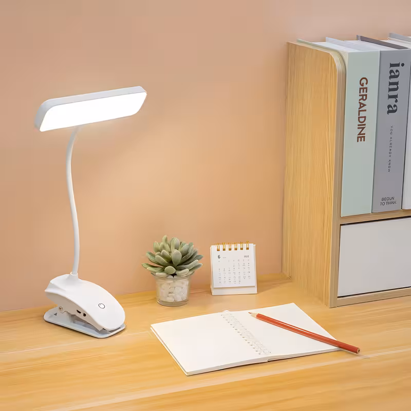 چراغ مطالعه ایکس او مدل oz06