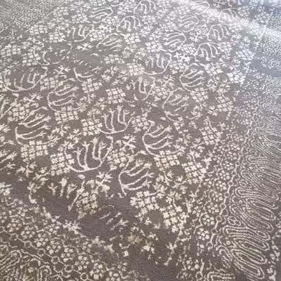 فرش ماشینی ساوین طرح 7704 زمینه گردویی