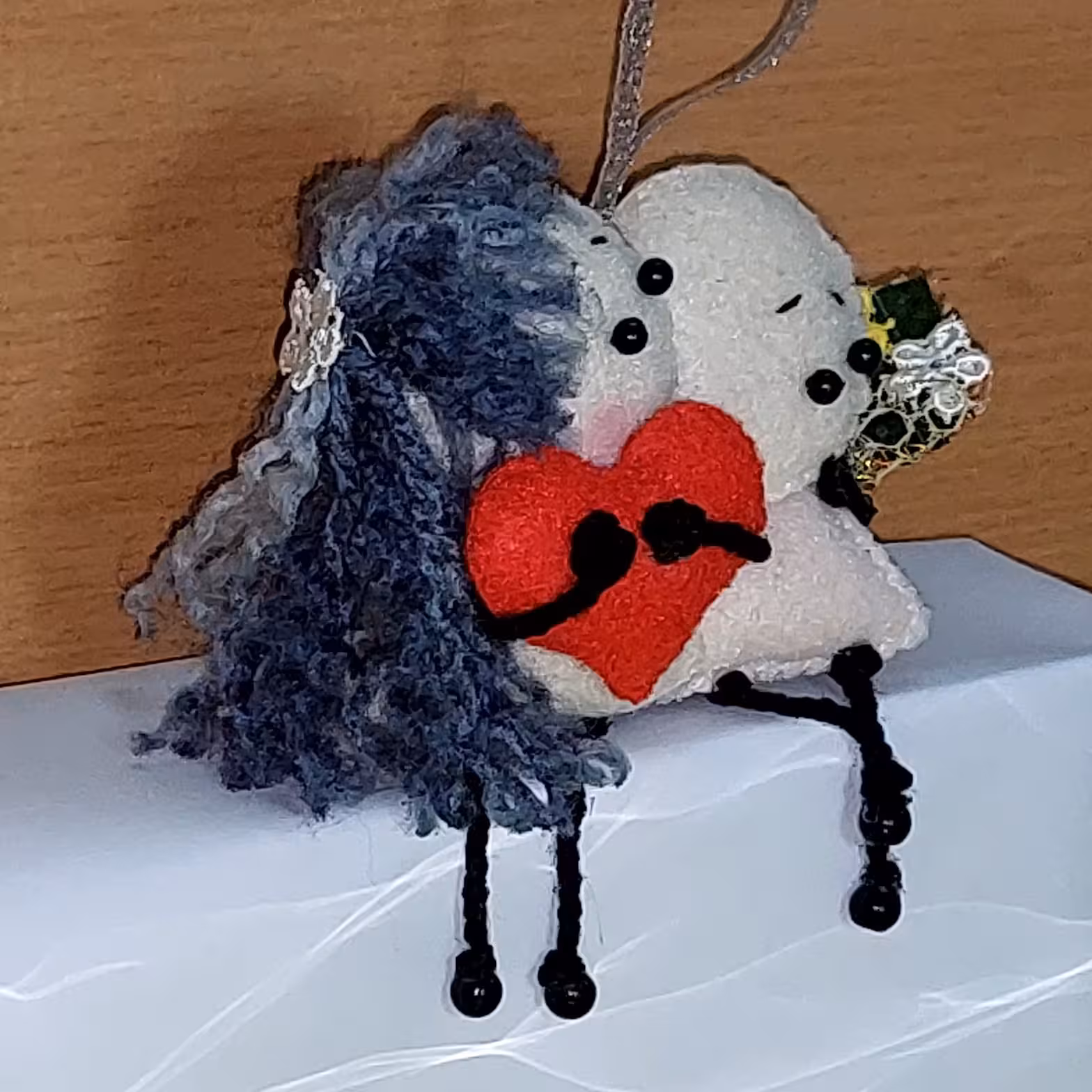 آدمک های عاشق مو فرفری