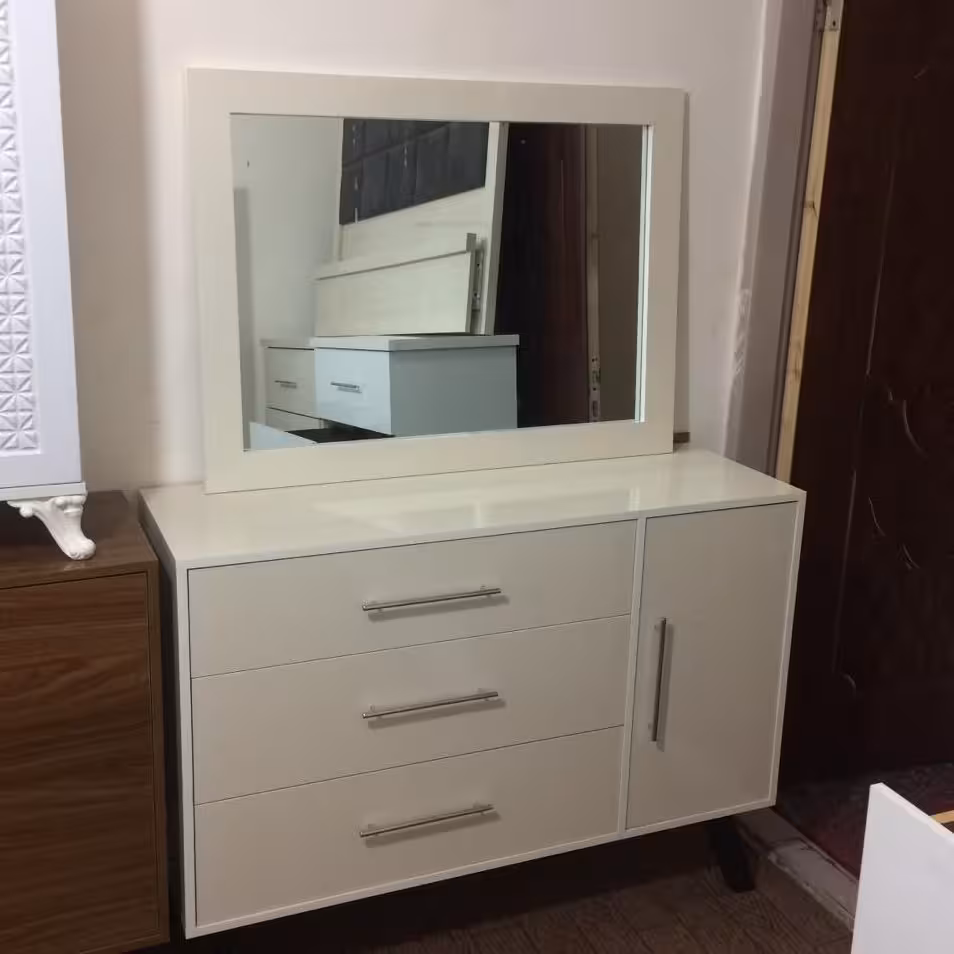 دراور کمد دار