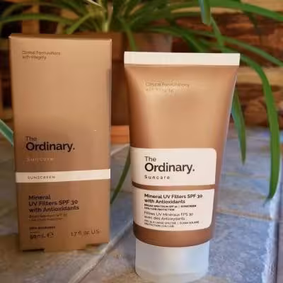 کرم ضد آفتاب اوردینری The Ordinary مدل مینرال SPF 30 سفارش امارات