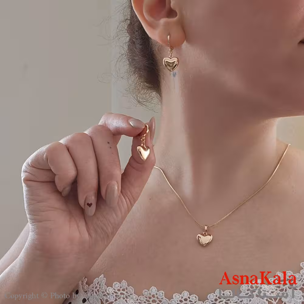 نیم ست زنانه ژوپینگ مدل قلب شامل گوشواره و گردنبند طرح طلا کد NIM14484W