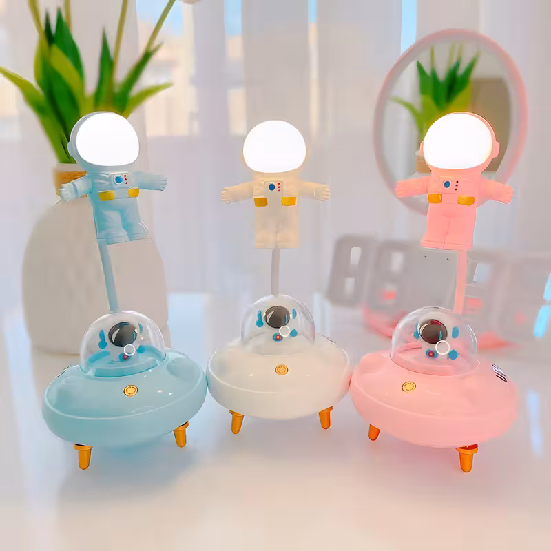 چراغ مطالعه مدل UFO طرح سفینه و آدم فضایی کد 19-20-90797 | کالا مکس