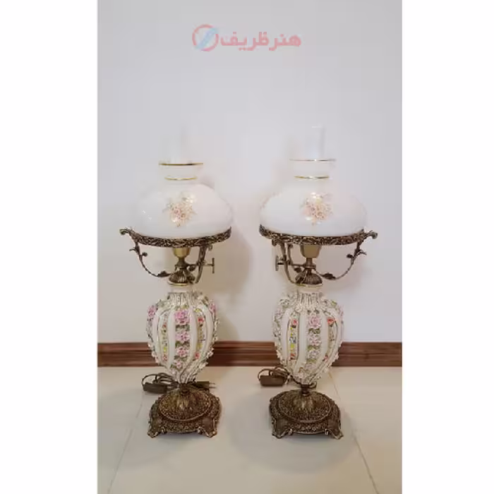 چراغ قالپاقی ستون سرامیکی گل برجسته برنجی