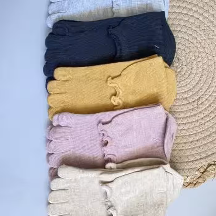 جوراب انگشتی ساقدار