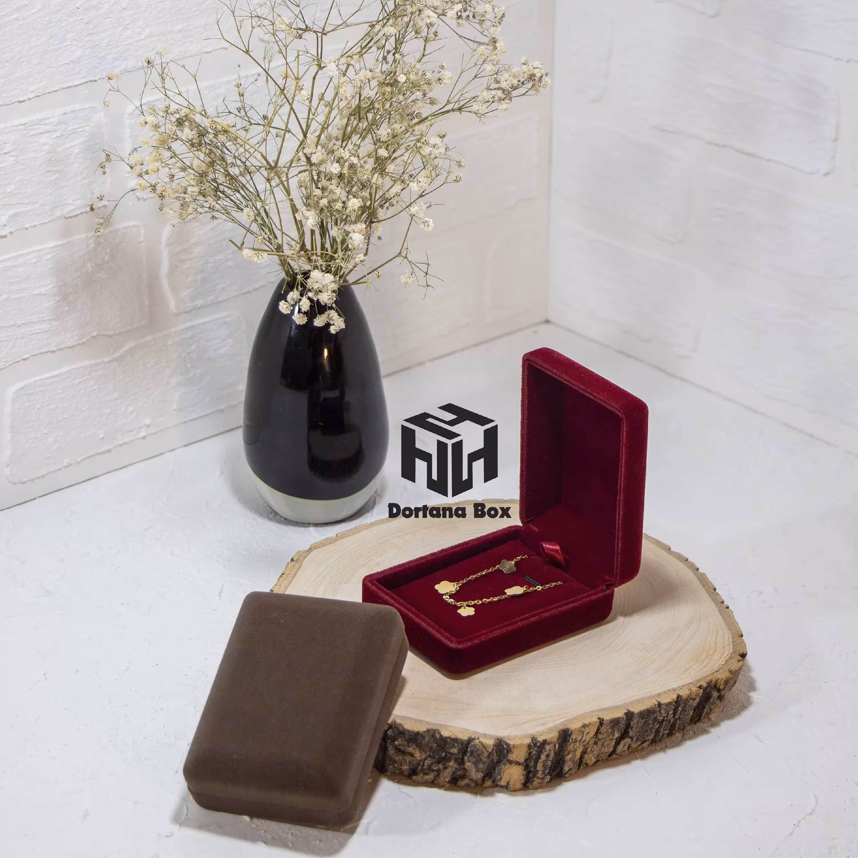 جعبه طلا و جواهر مدالی مخمل