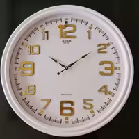 ساعت دیواری کوین تمام چوبی سفید کد 3205 با اعداد طلایی