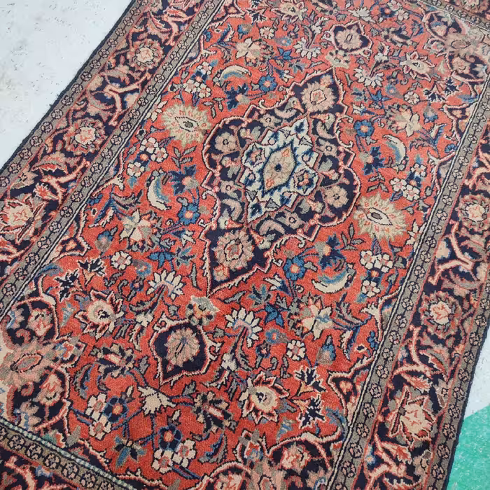 فرش  قدیمی  دستبافت دو متری مدل MG96