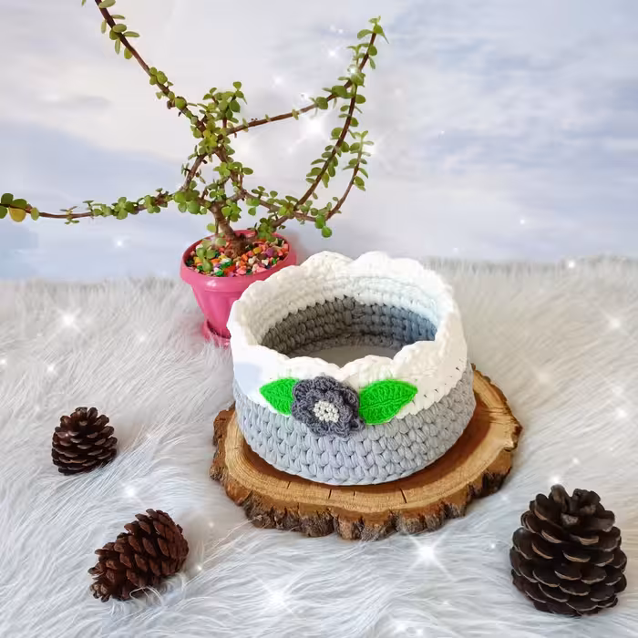 سبد قلاب بافی تریکو طرح عروس و داماد کد 80069 مجموعه دو عددی