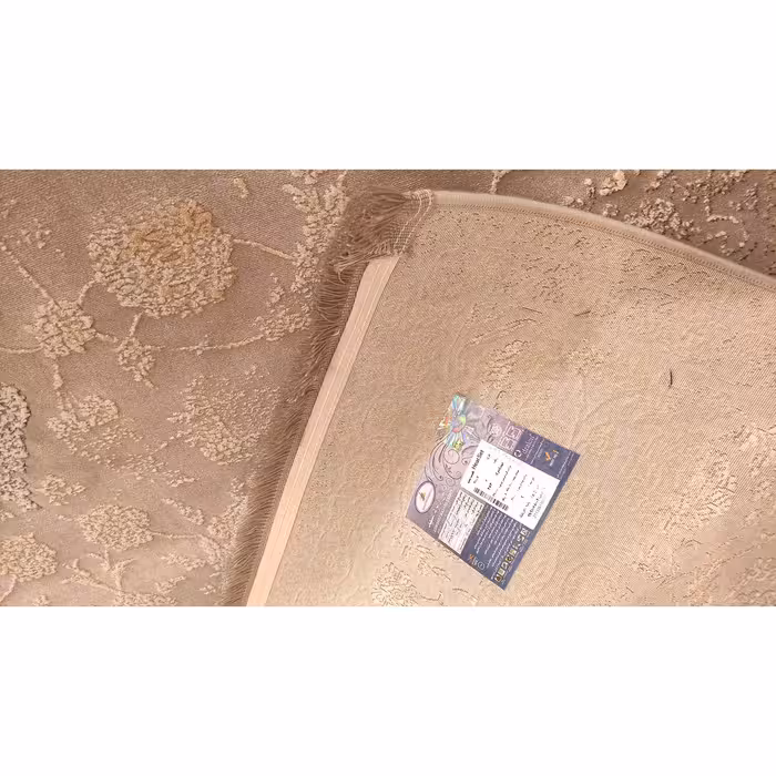  فرش ماشینی زمرد مشهد طرح کهنه نما مدل AN007 زمینه بژ 