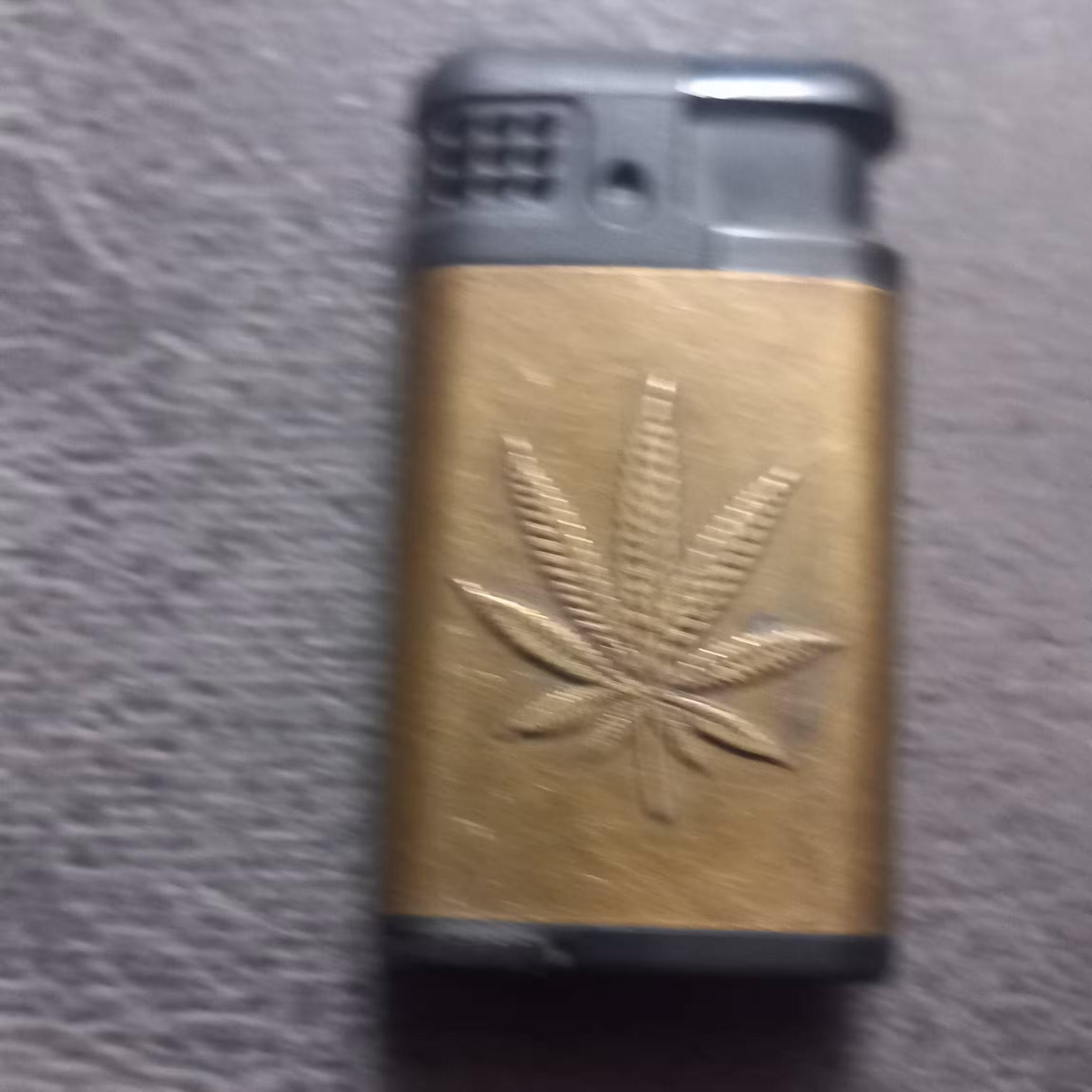 فندک طرح برگ مسی رنگ