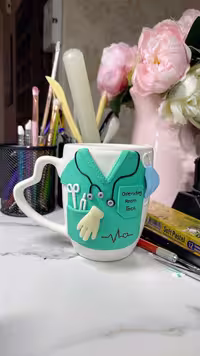 ماگ دکتر اتاق عمل عروسکی برجسته
