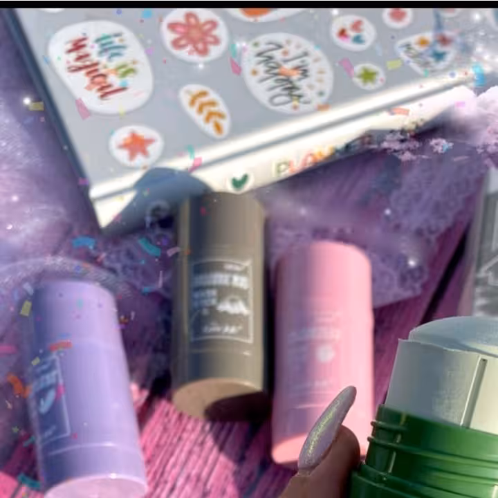 ماسک استیک ازبین برنده جوش به مرور وسفیدکننده پوست 