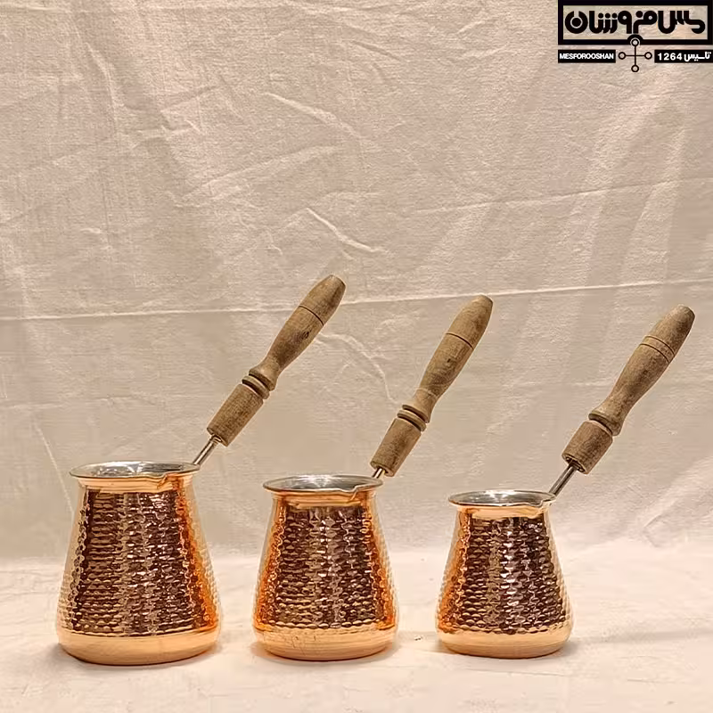 قهوه جوش ارمنی مسی چکشی دسته چوبی مدل فلت وایت