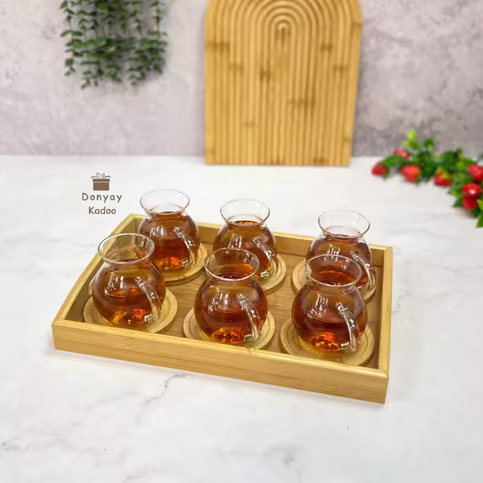 فنجان کمر باریک دسته‌دار با طرح کلاسیک